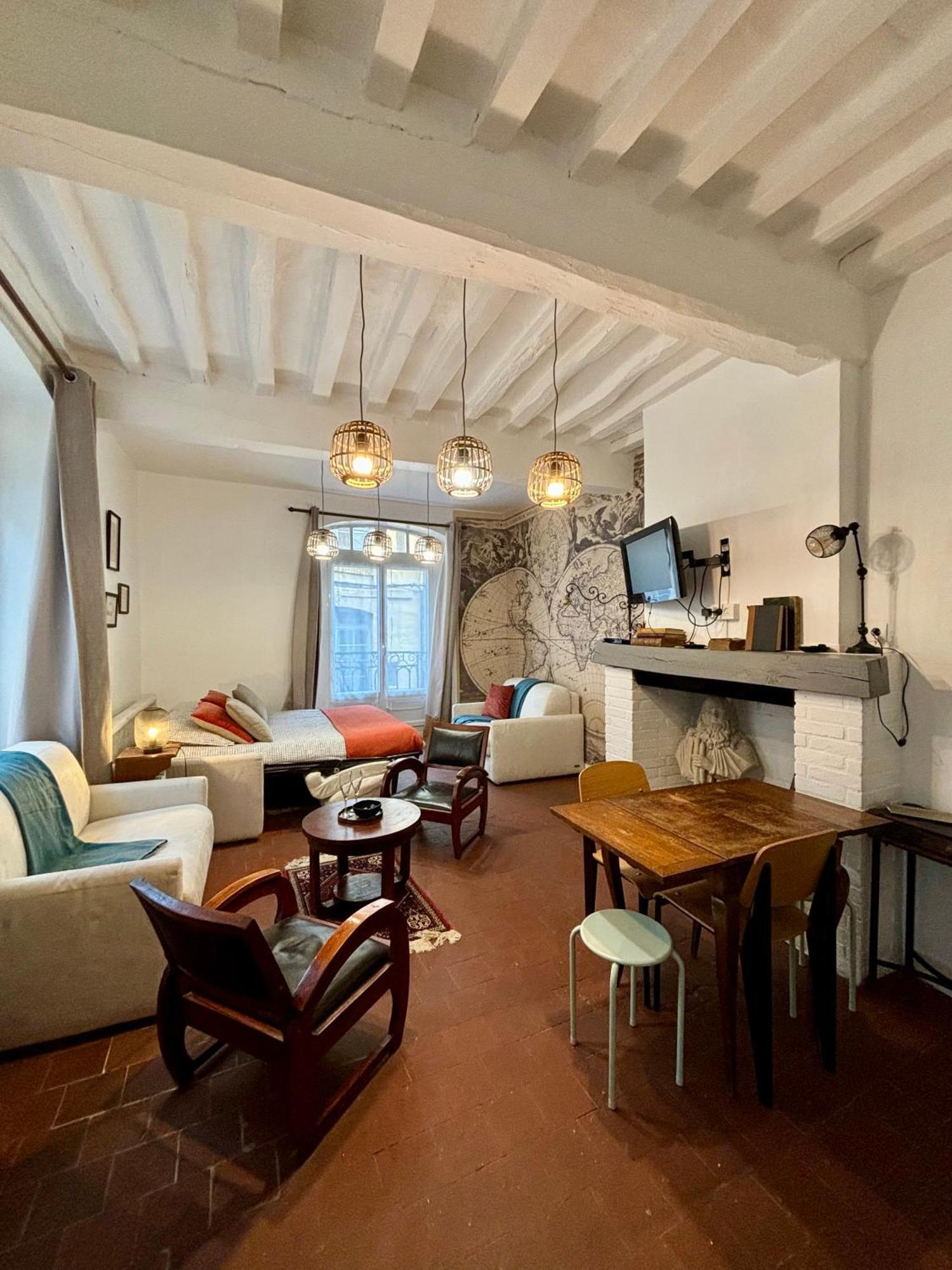 Le Voyage A Au Centre Apartment *